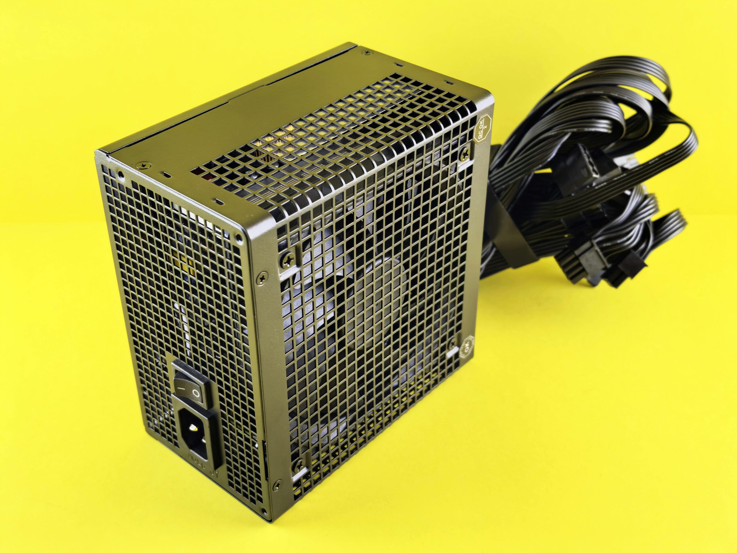 Best Safe Power Supplies for Retro Consoles (2025)